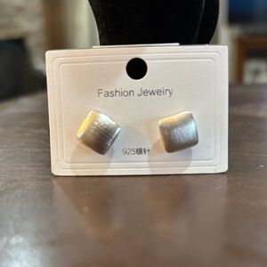 Fashion Jewelry Brushed Silver Square Stud Earrings